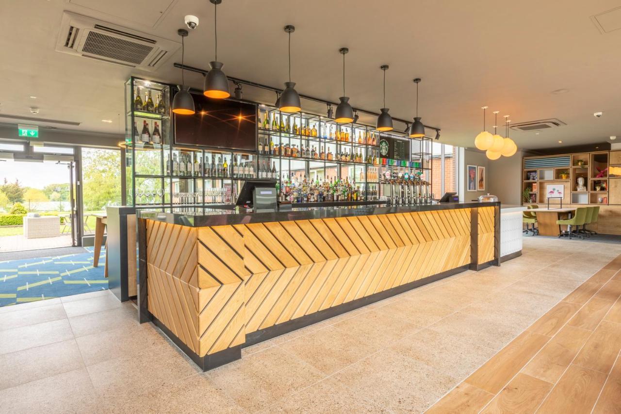 Holiday Inn Basildon By Ihg מראה חיצוני תמונה
