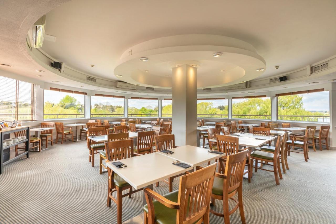 Holiday Inn Basildon By Ihg מראה חיצוני תמונה