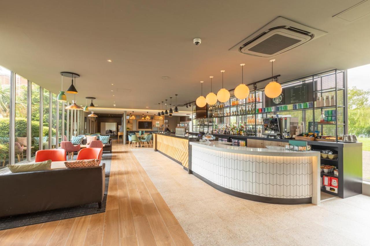 Holiday Inn Basildon By Ihg מראה חיצוני תמונה