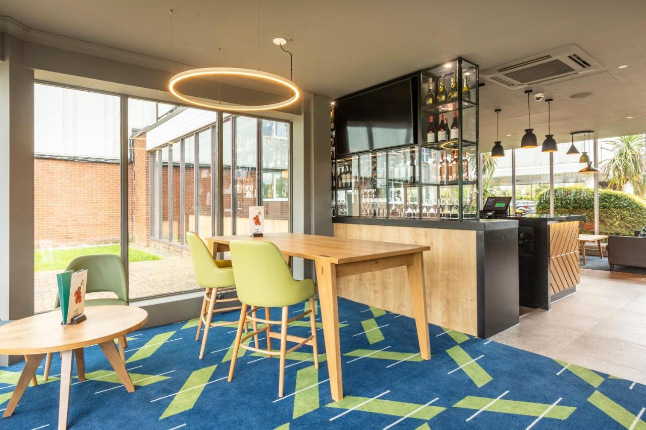 Holiday Inn Basildon By Ihg מראה חיצוני תמונה