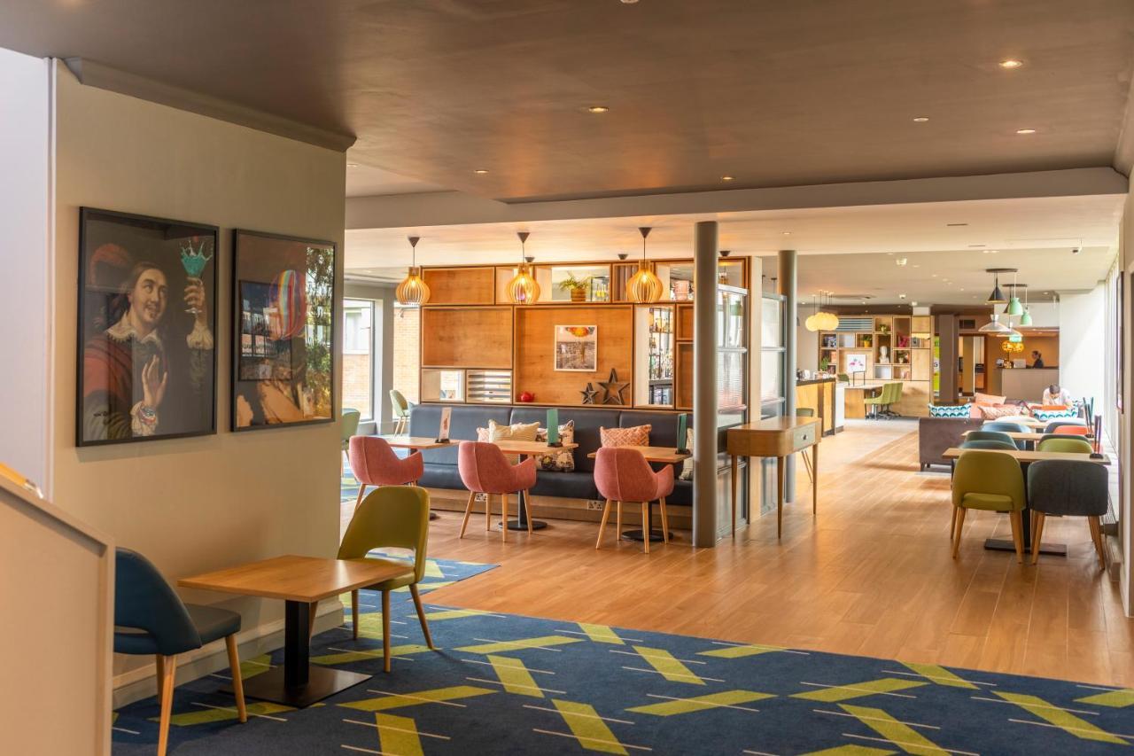 Holiday Inn Basildon By Ihg מראה חיצוני תמונה