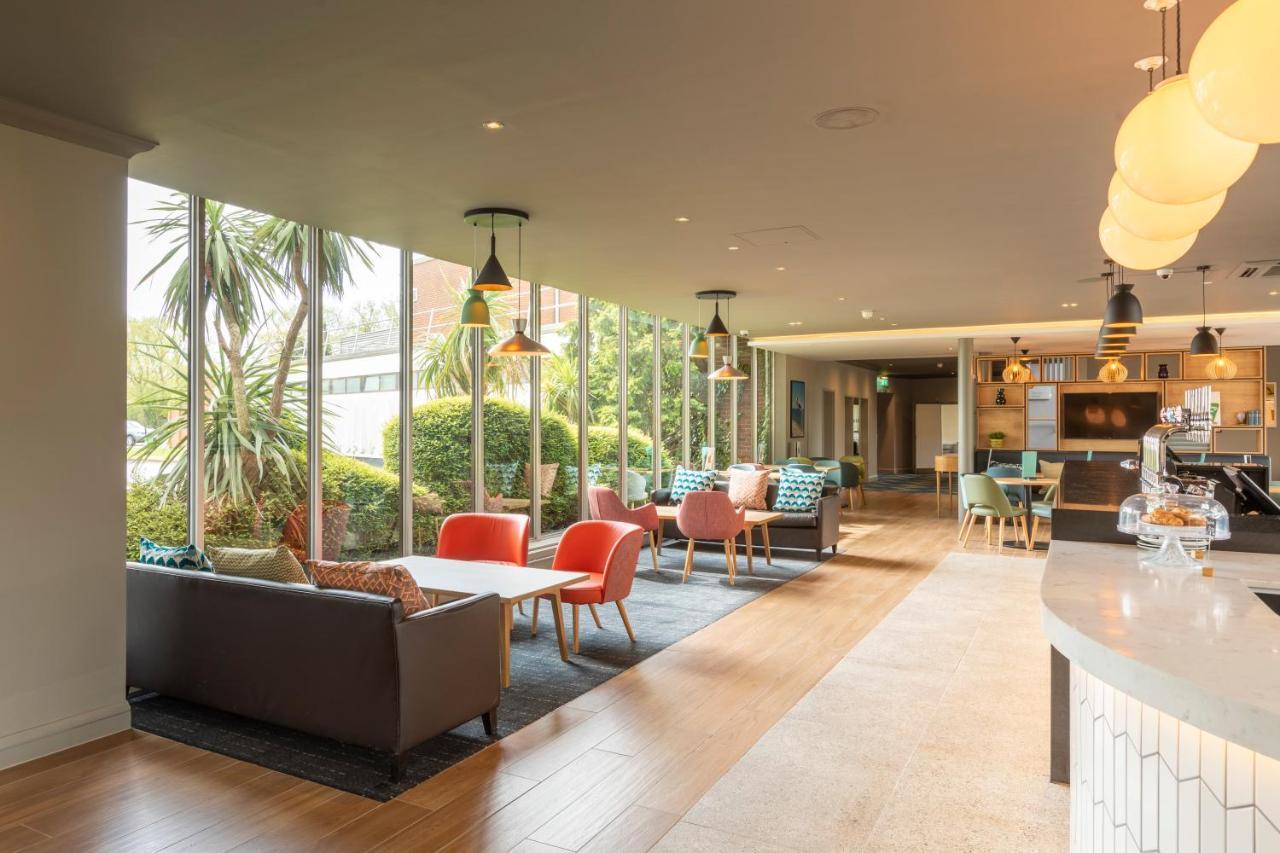 Holiday Inn Basildon By Ihg מראה חיצוני תמונה