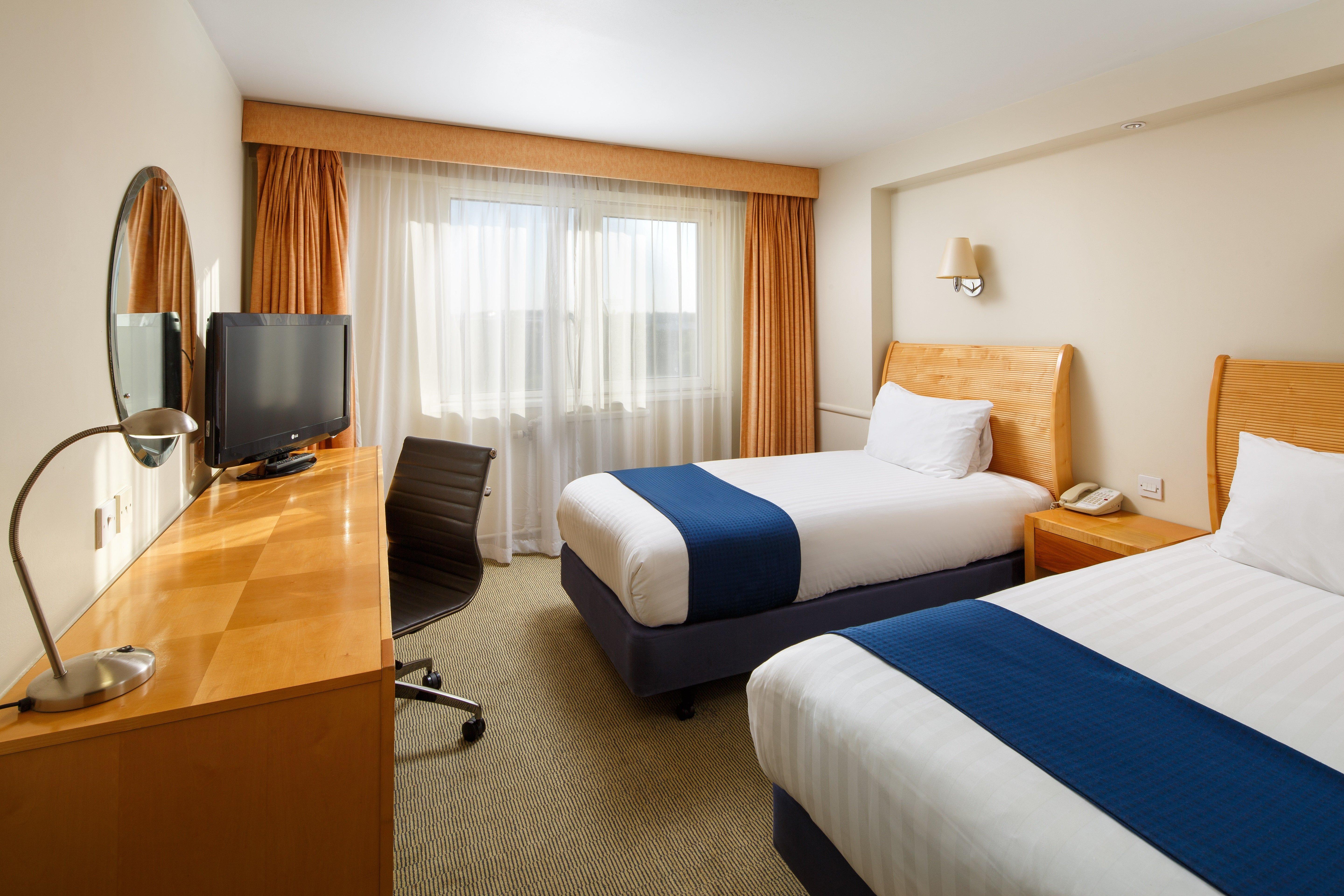 Holiday Inn Basildon By Ihg מראה חיצוני תמונה