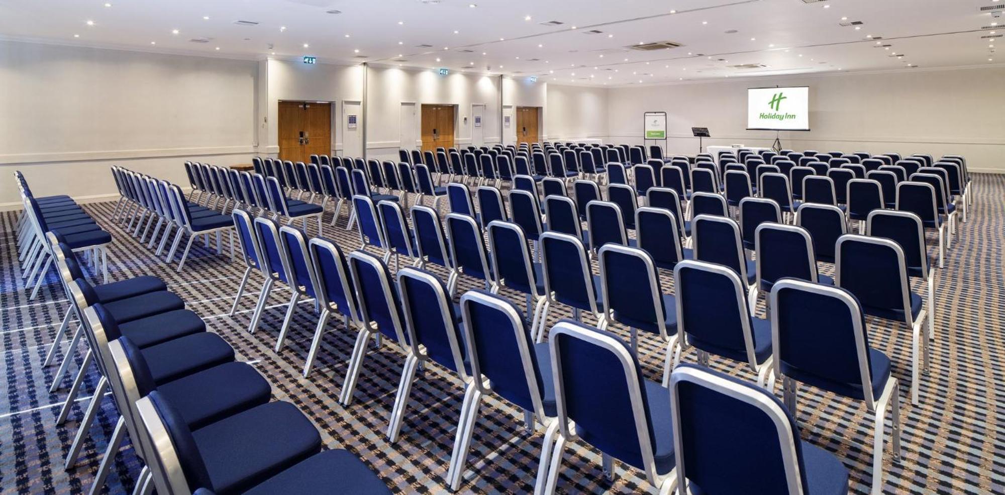 Holiday Inn Basildon By Ihg מראה חיצוני תמונה